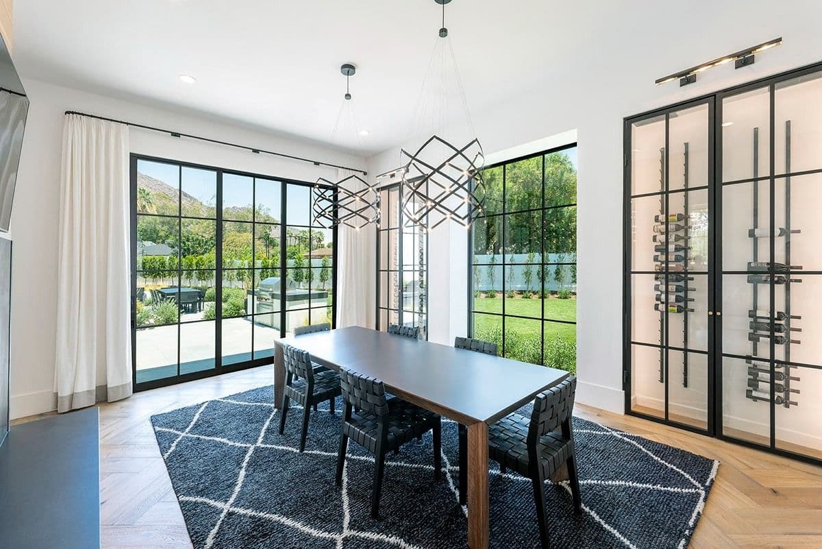 Arcadia-Farmhouse_Dining-Room