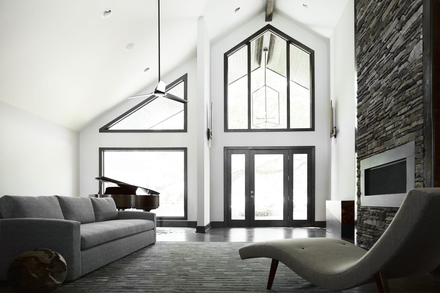 STLN_PICT_IWP_500_Ross_Chair_IB-1